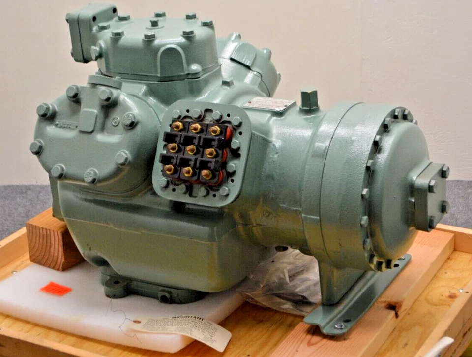 Carrier 06EX565-360-G Kompresör